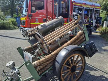 Historische Motorspritze