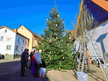 Weihnachtsbaum schmücken 2024