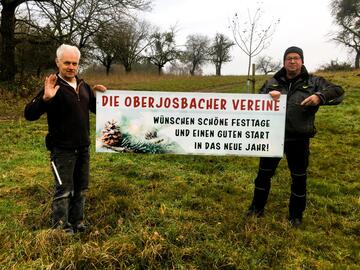 Weihnachtswünsche auf Ortseingangstafeln